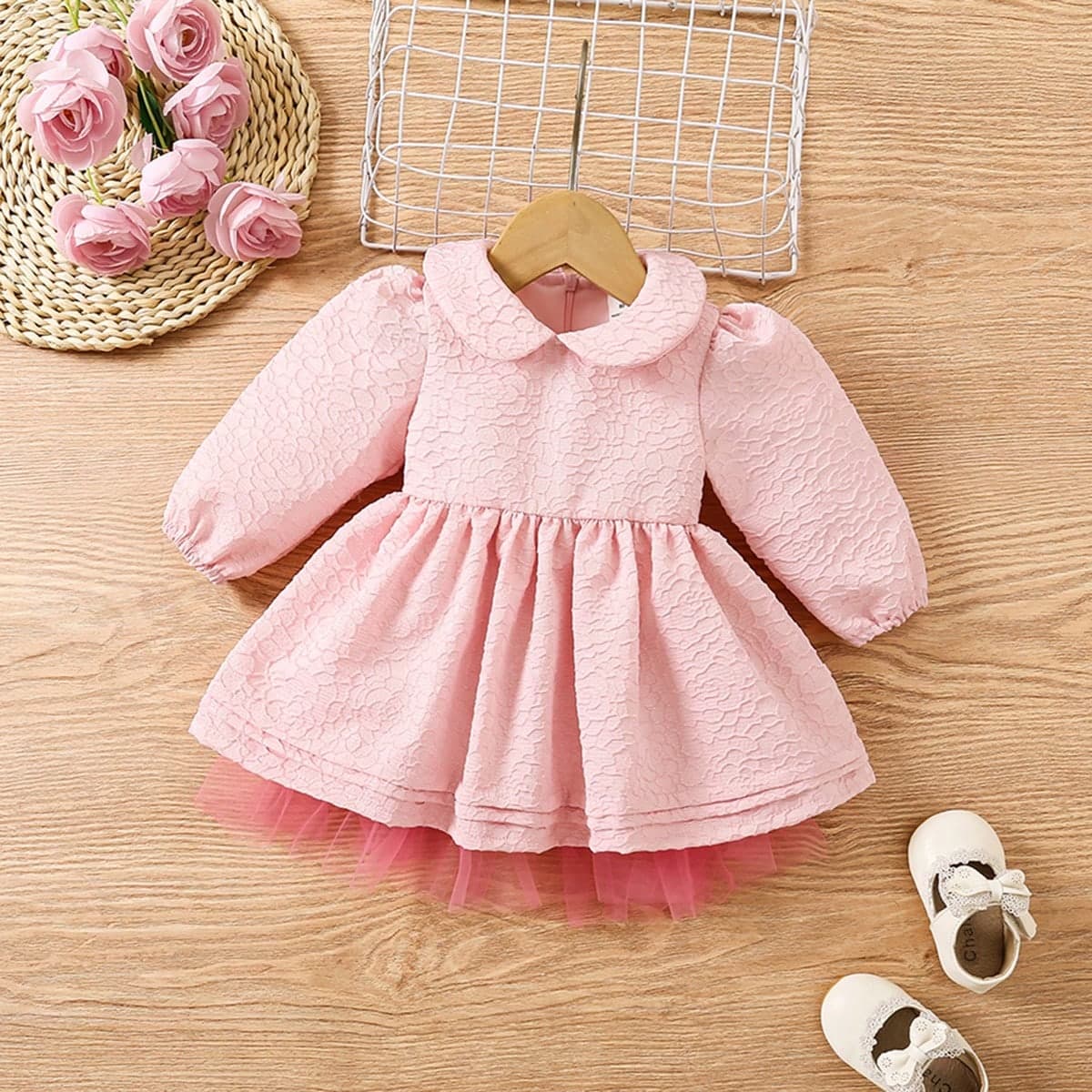 Robe bÃ©bÃ© fille Ã col de poupÃ©e Ã manches longues unie et Ã la mode