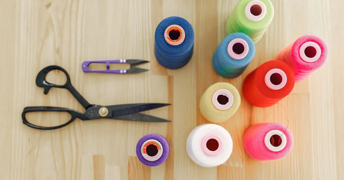 Créer un vêtement à partir de tissus recyclés : mode éthique