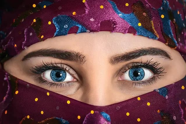 Comment choisir le bon tissu pour vos créations de mode