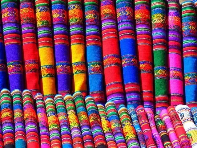 Comment choisir les textiles idéaux pour vos créations de mode