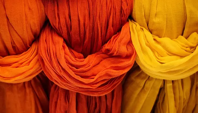 Comment choisir les tissus pour un Atelier de Mode réussi