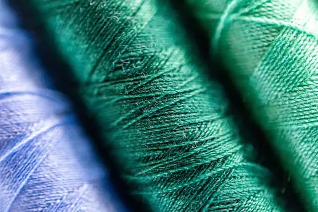 Comment choisir le bon tissu pour vos créations de mode